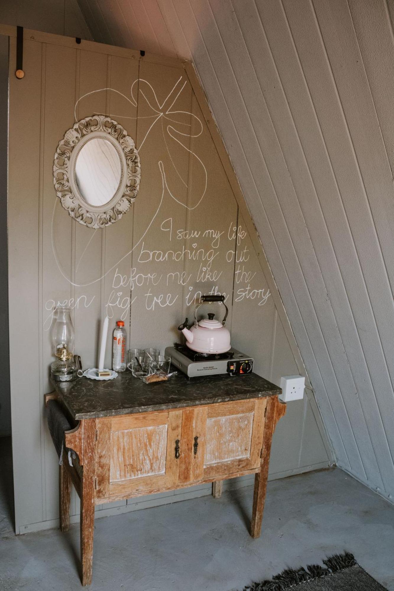White Linen Guesthouse Tierpoort Eksteriør bilde